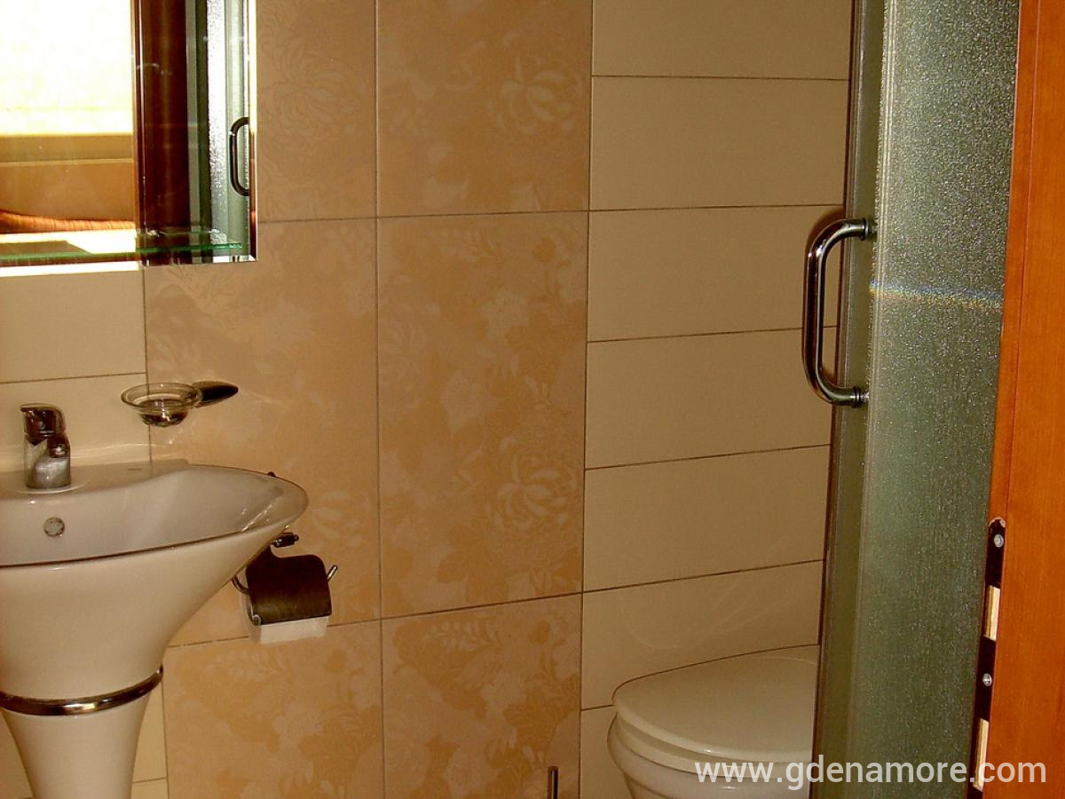 Apartmani Odalović, privatni smeštaj u mestu Bijela, Crna Gora