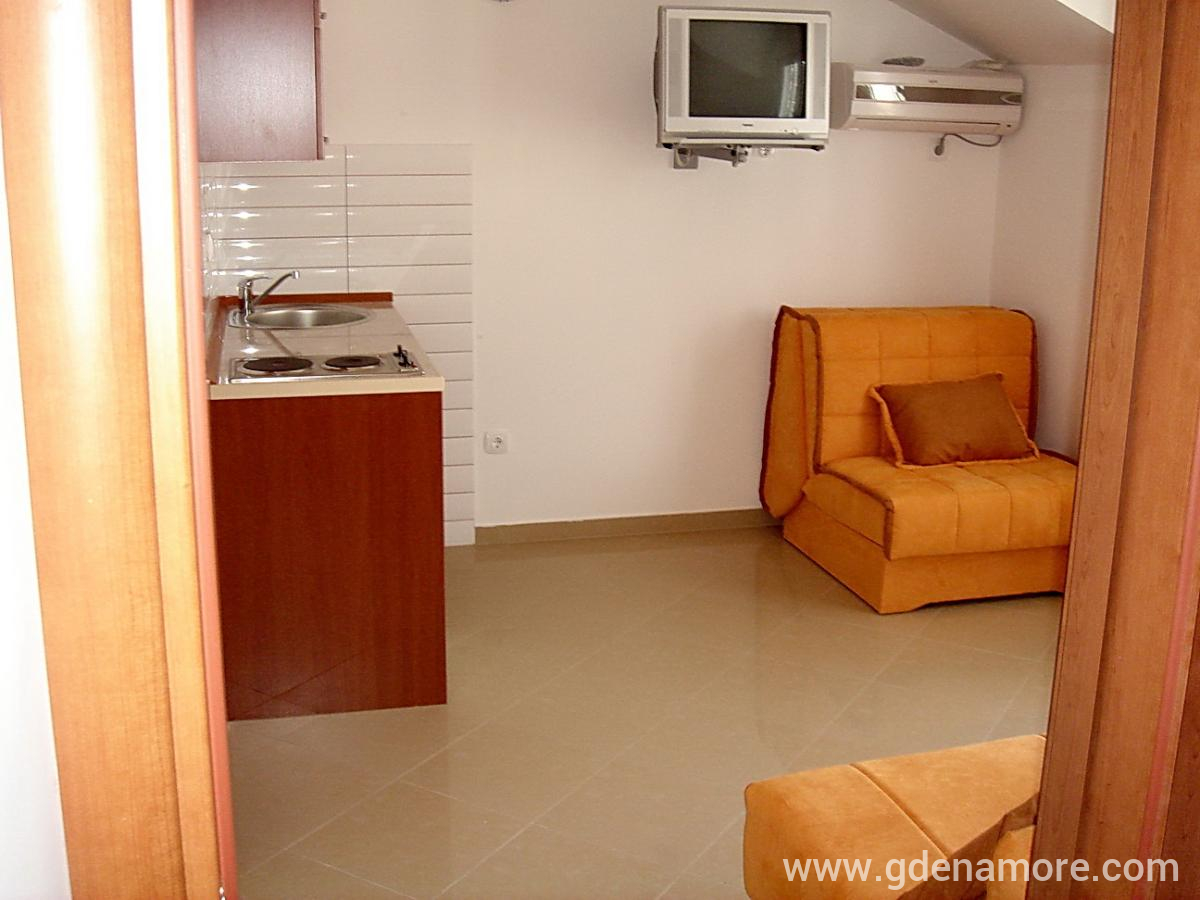 Apartmani Odalović, privatni smeštaj u mestu Bijela, Crna Gora