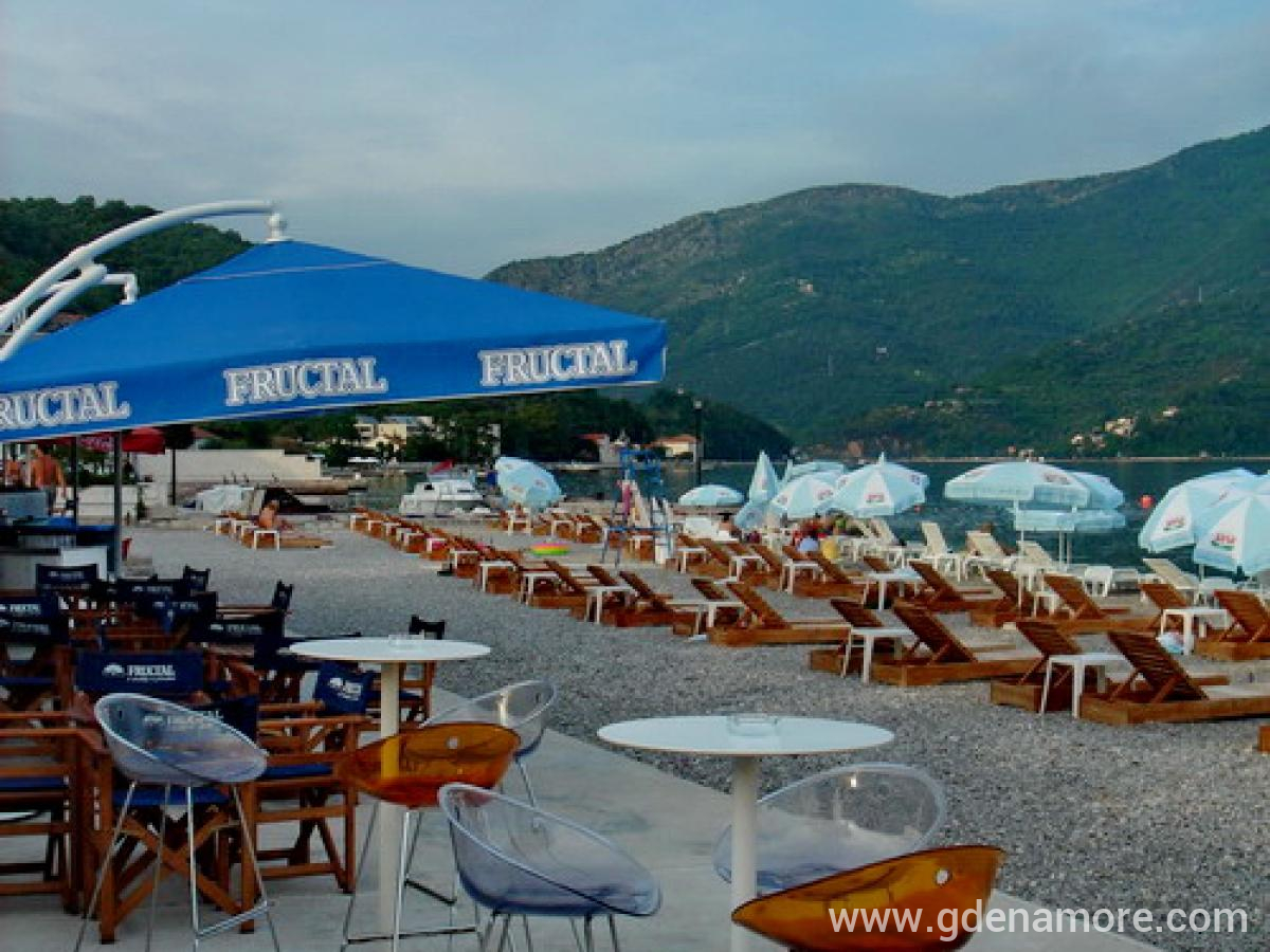 Apartmani Odalović, privatni smeštaj u mestu Bijela, Crna Gora