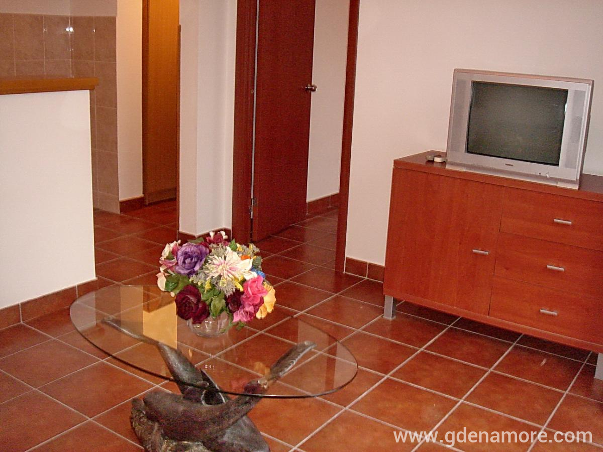 Apartmani Odalović, privatni smeštaj u mestu Bijela, Crna Gora